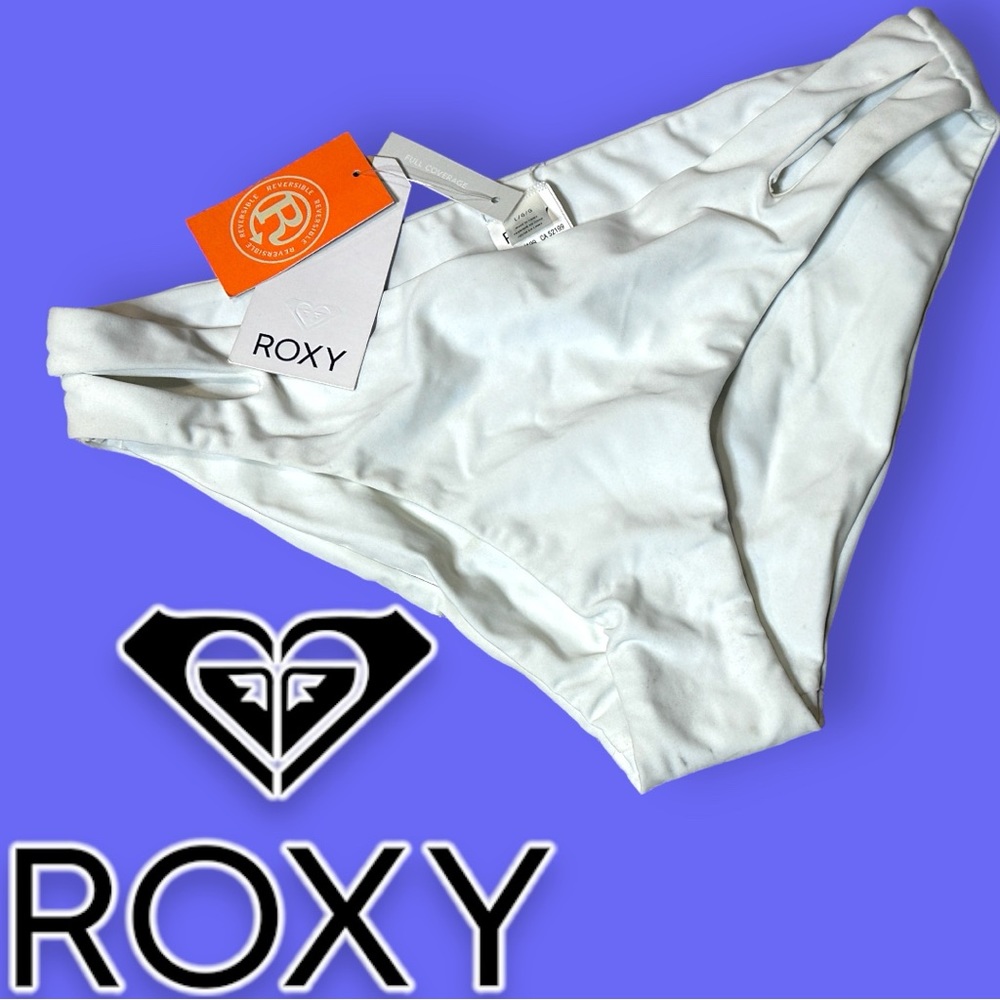 NWT ROXY Women’s Beach Classics Regular Bikini
Bottom in White. Size Large 👙
